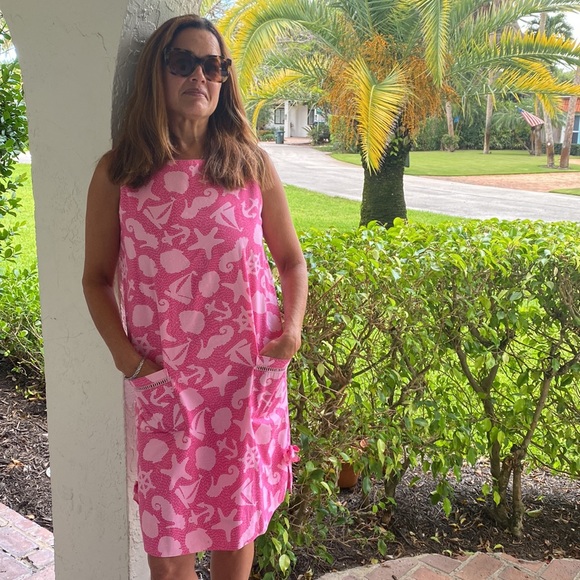Lilly Pulitzer Dresses & Skirts - Lilly Pulitzer Sleeveless dress-size 8-Pink